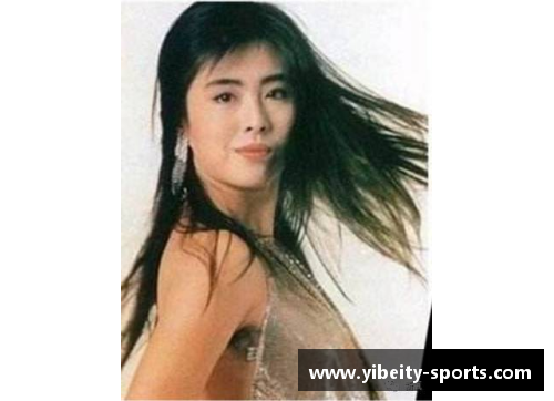 女体育明星勇敢展示腋毛照片挑战传统审美引发热议